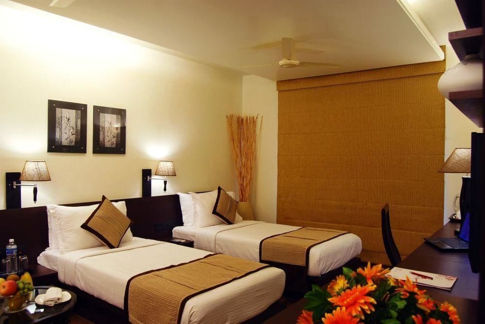 Rpj Hotel Rajkot Extérieur photo