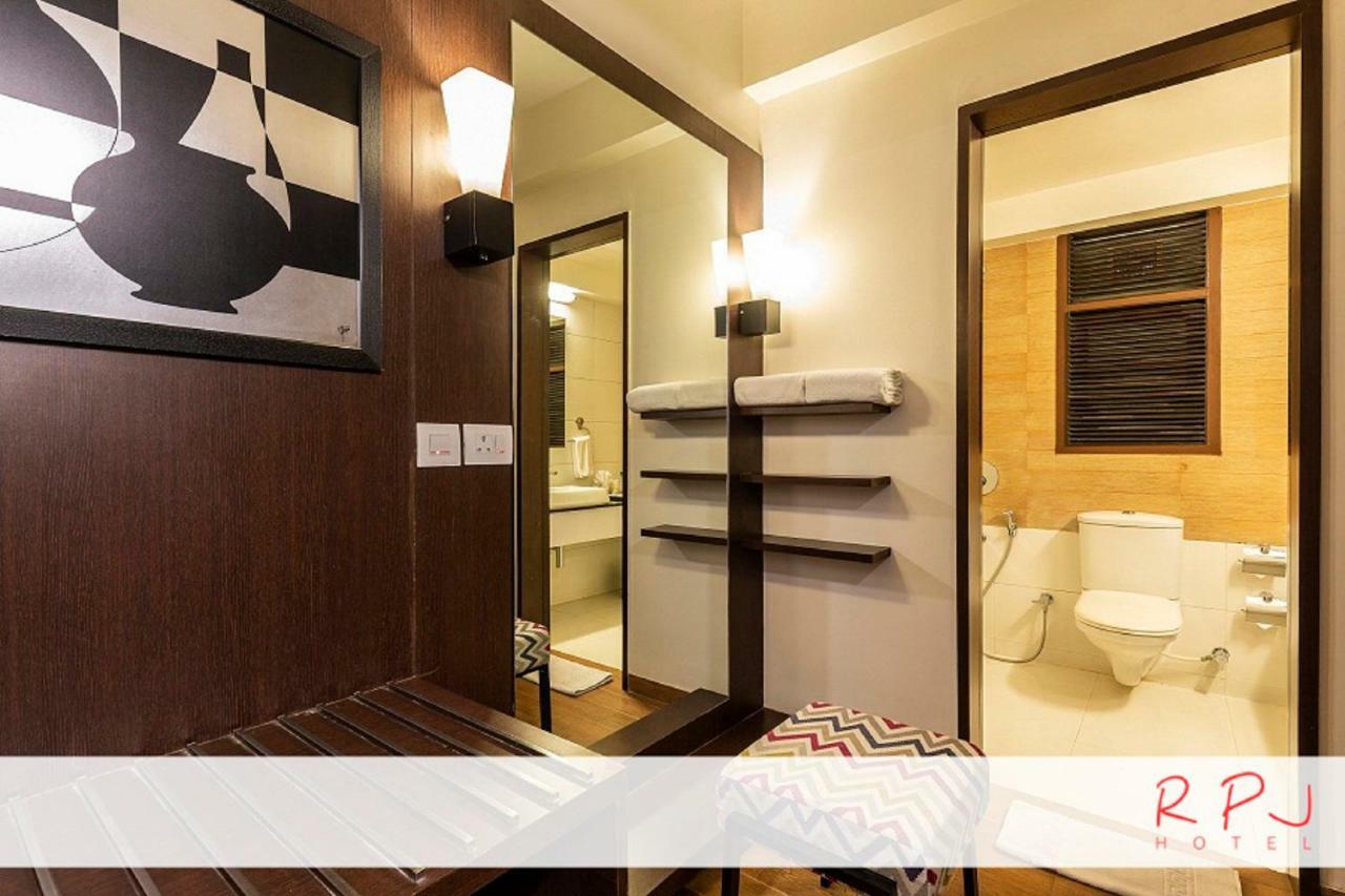 Rpj Hotel Rajkot Extérieur photo