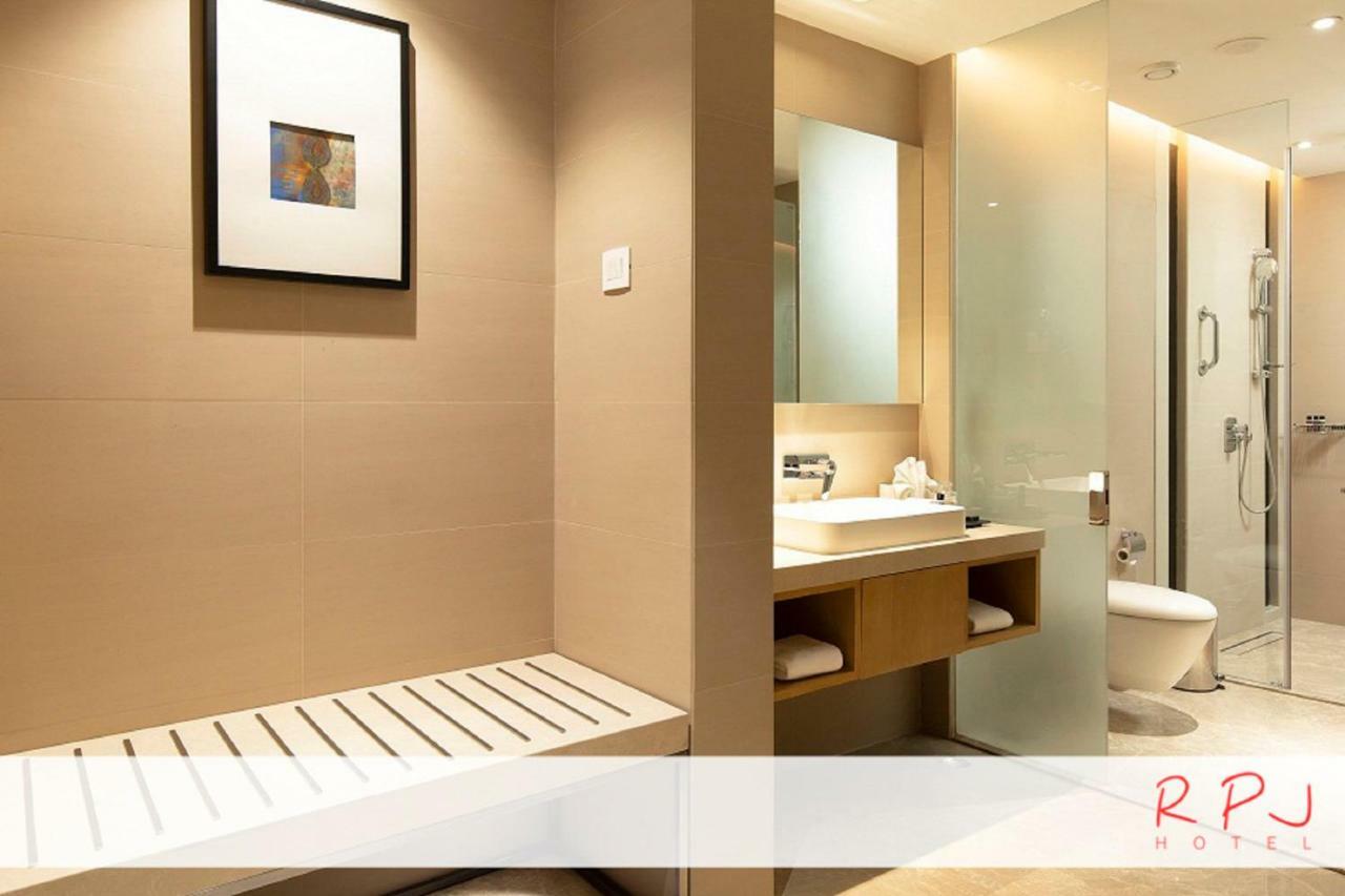 Rpj Hotel Rajkot Extérieur photo
